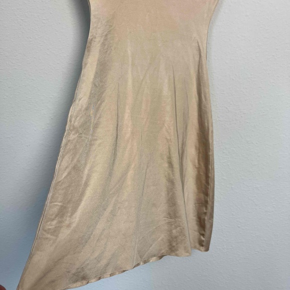 Spanx Simplicity Shapewear Slip Strapless Knee Length Neutral Size Small - Picture 7 of 10